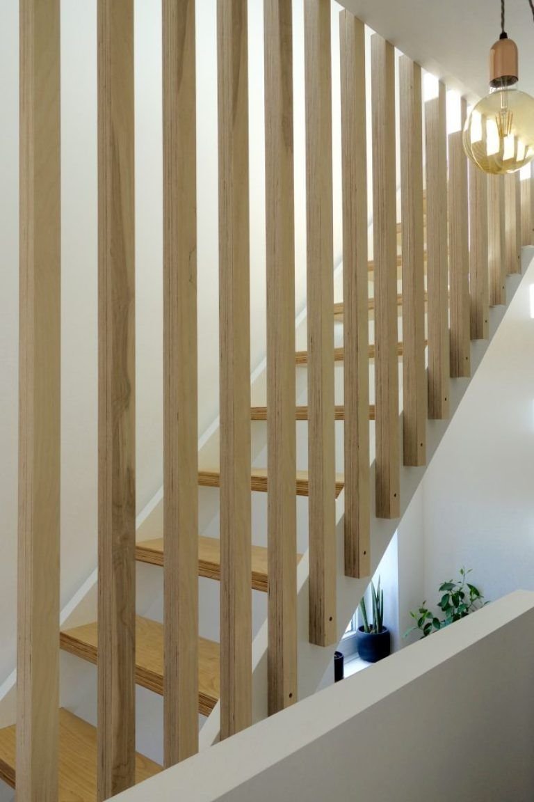 Ограждение лестницы из рее