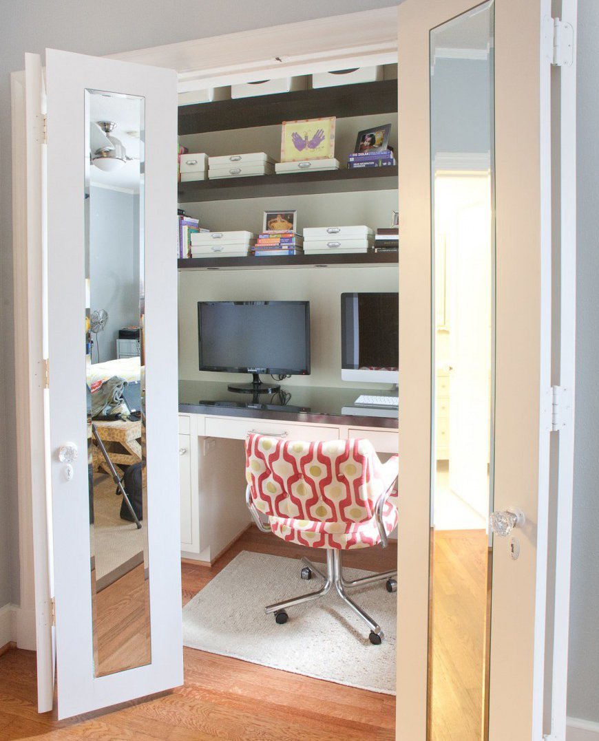 Компьютерный стол встроенный в шкаф