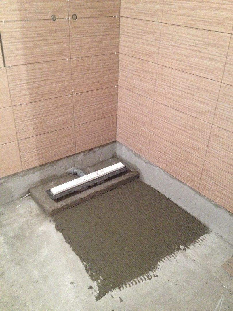 Укладка плитки в душевом поддоне