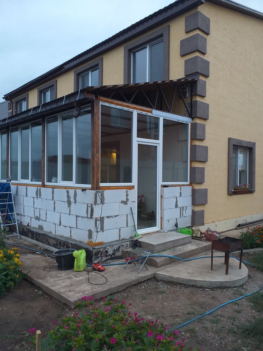 Веранда к дому из блоков