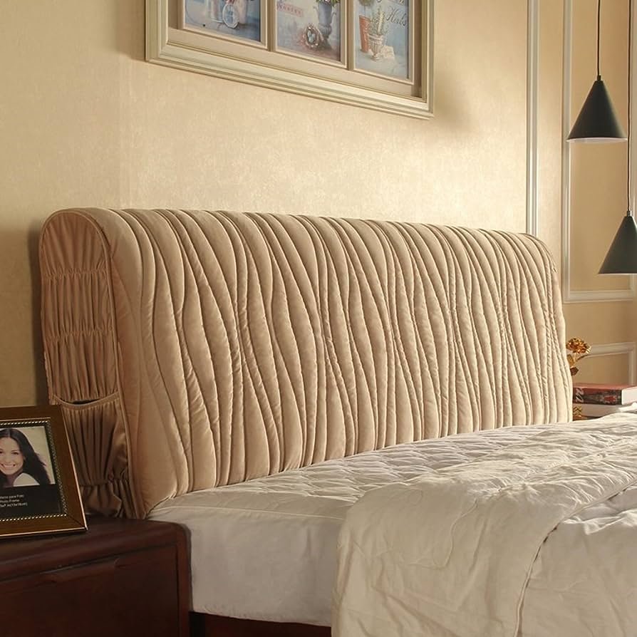 Накидка на спинку кровати