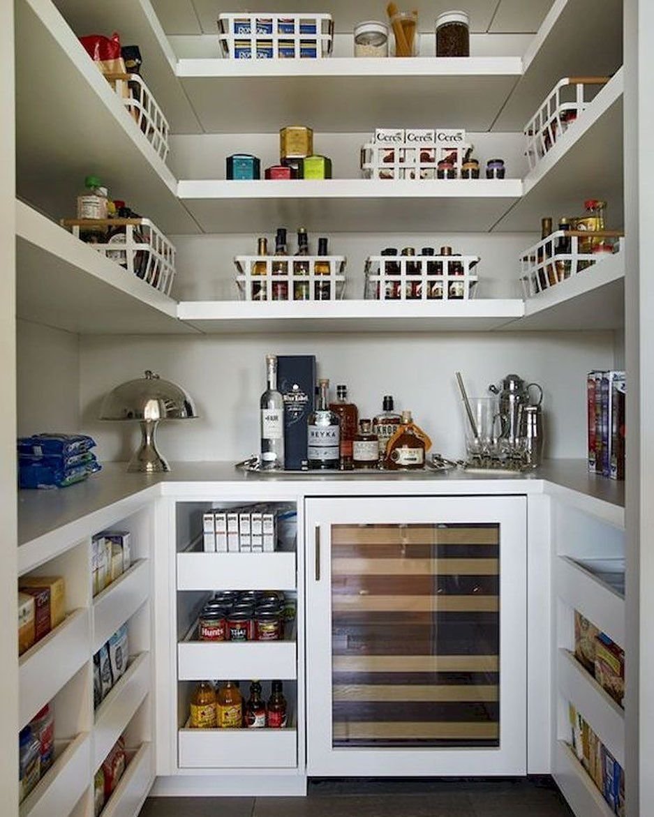 Планировка дома с кладовкой в кухне