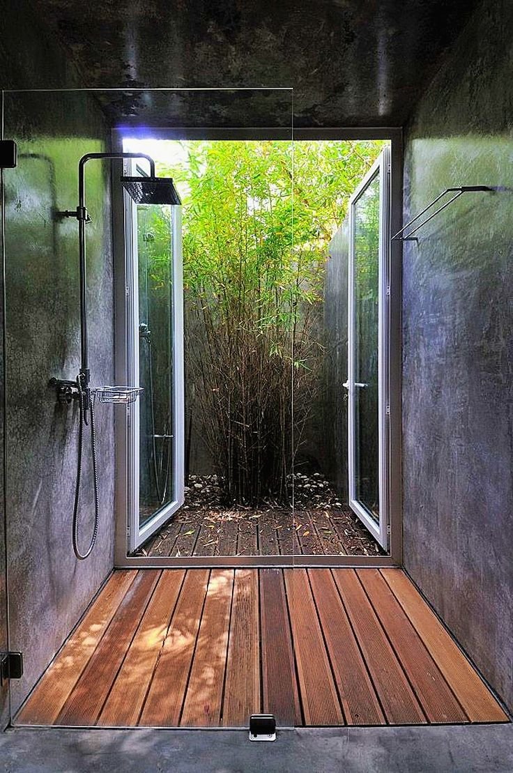 Душевая с панорамным окном