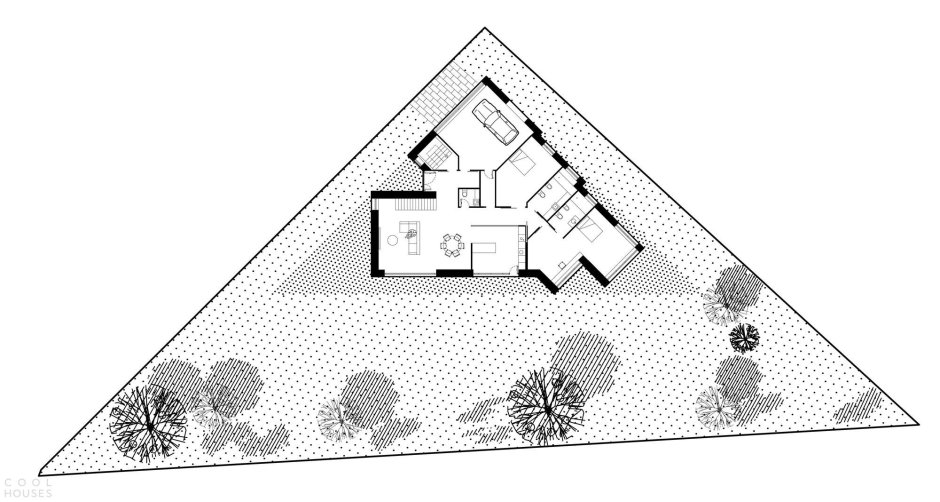 Дом на треугольном участке