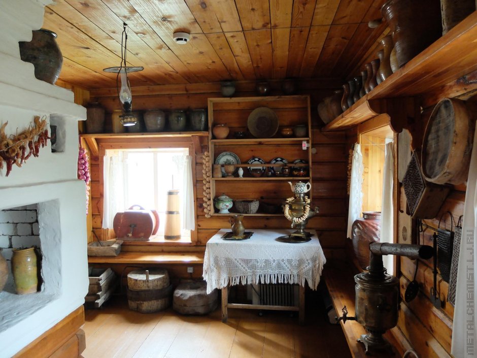 Интерьер деревенской избы