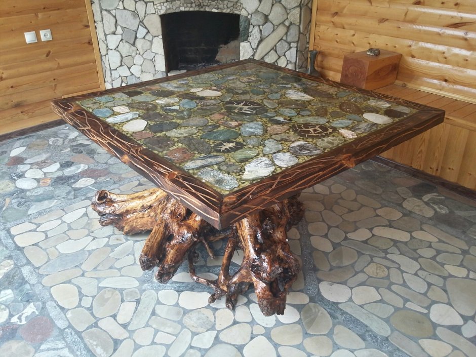 Стол из натурального камня
