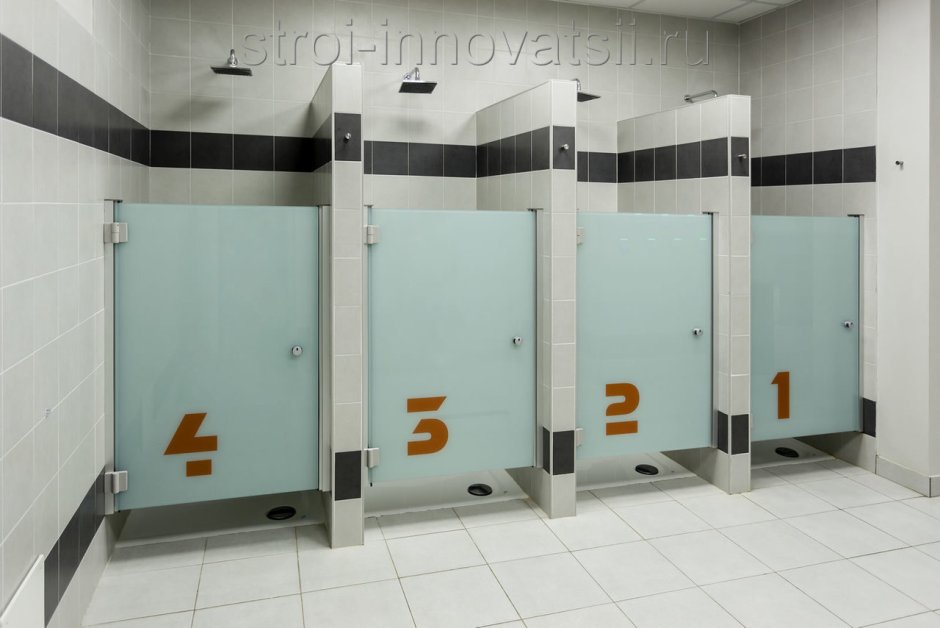 Душевые в раздевалках