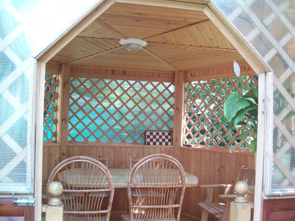 Беседка обшитая вагонкой