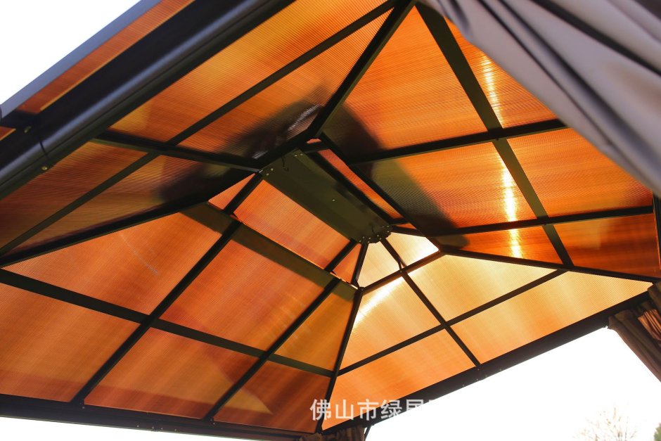 Поликарбонат на крышу беседки