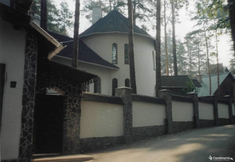 Заборы шлакоблока под короед