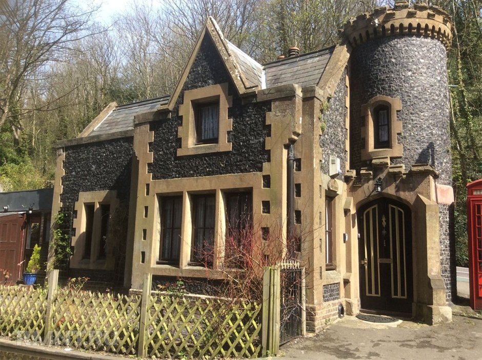 Коттедж в средневековом стиле