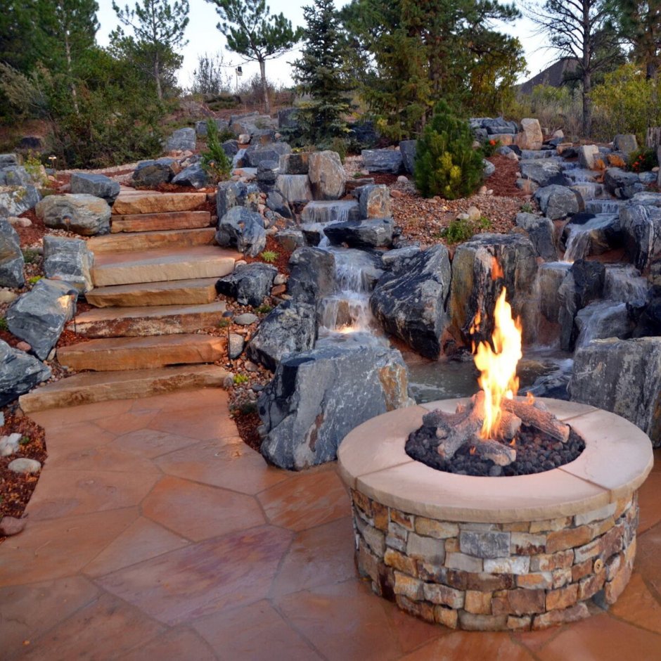 Костровище из камня