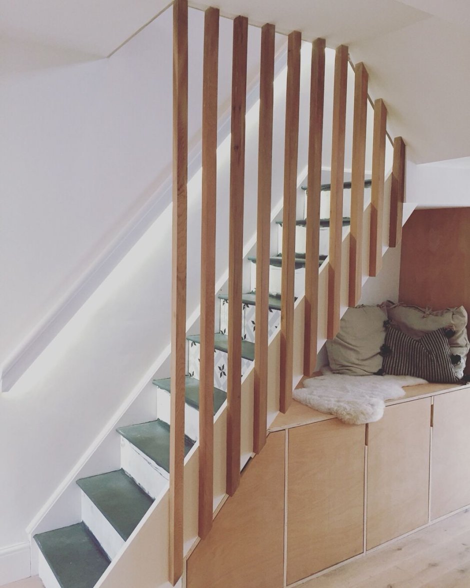 Реечные перегородки для лестницы