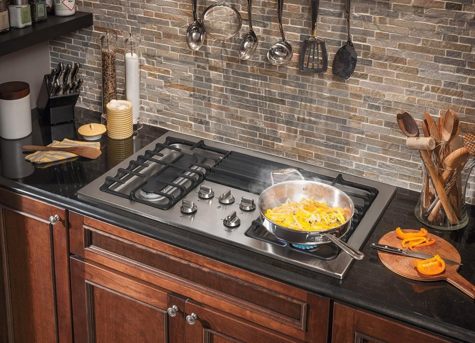 Газовая плита с индукционной плитой