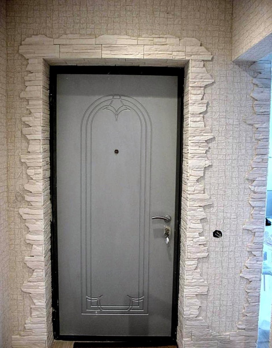 Отделка камнем дверных проемов