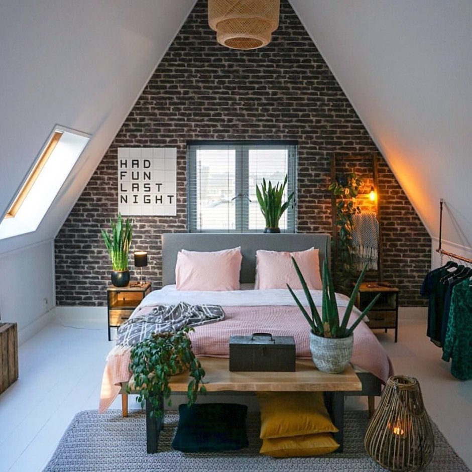 Интерьер мансарды