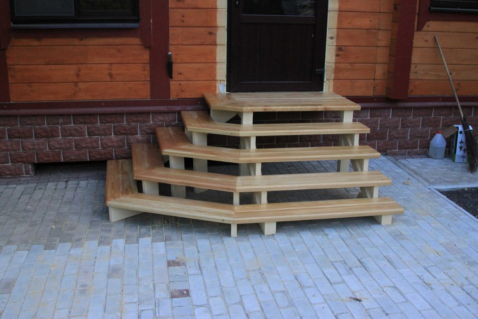 Ступеньки для крыльца
