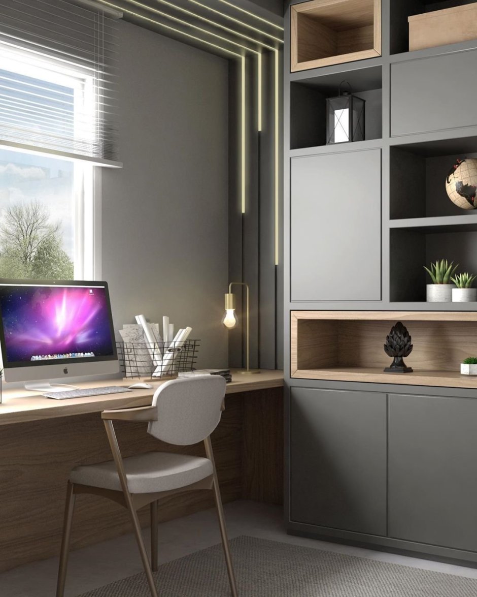 Письменный стол у окна с полками