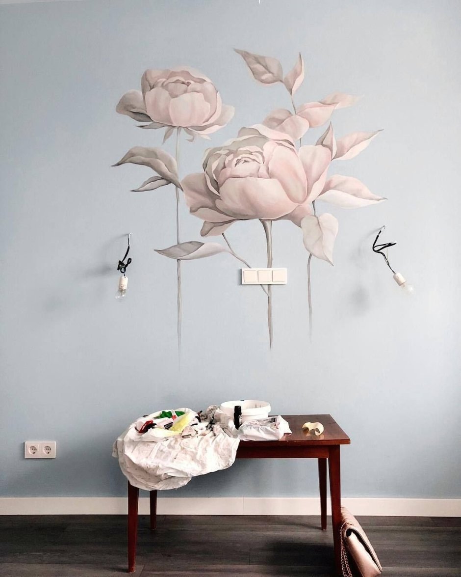 Стильная роспись стен