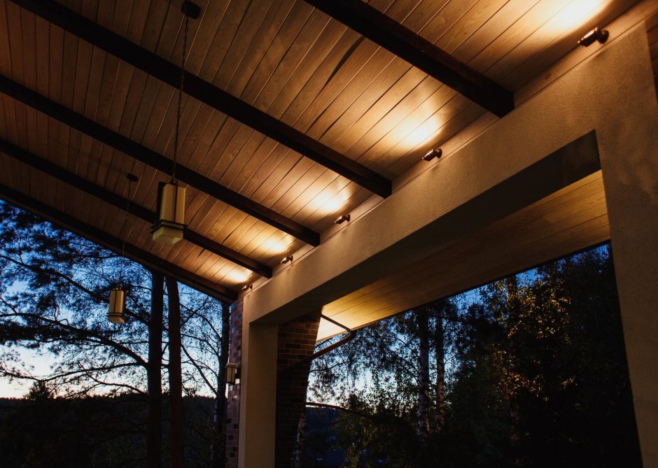 Освещение под навесом