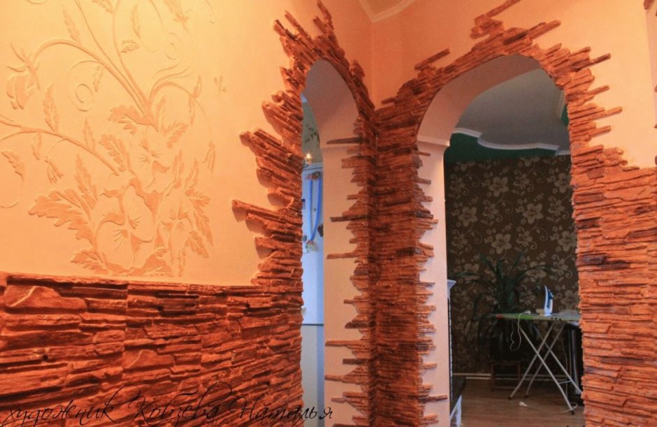 Арка отделанная декоративным камнем