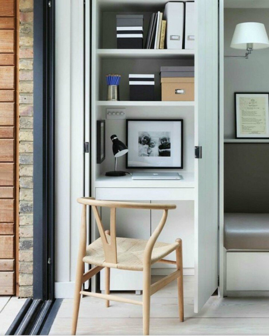 Секретер в скандинавском стиле