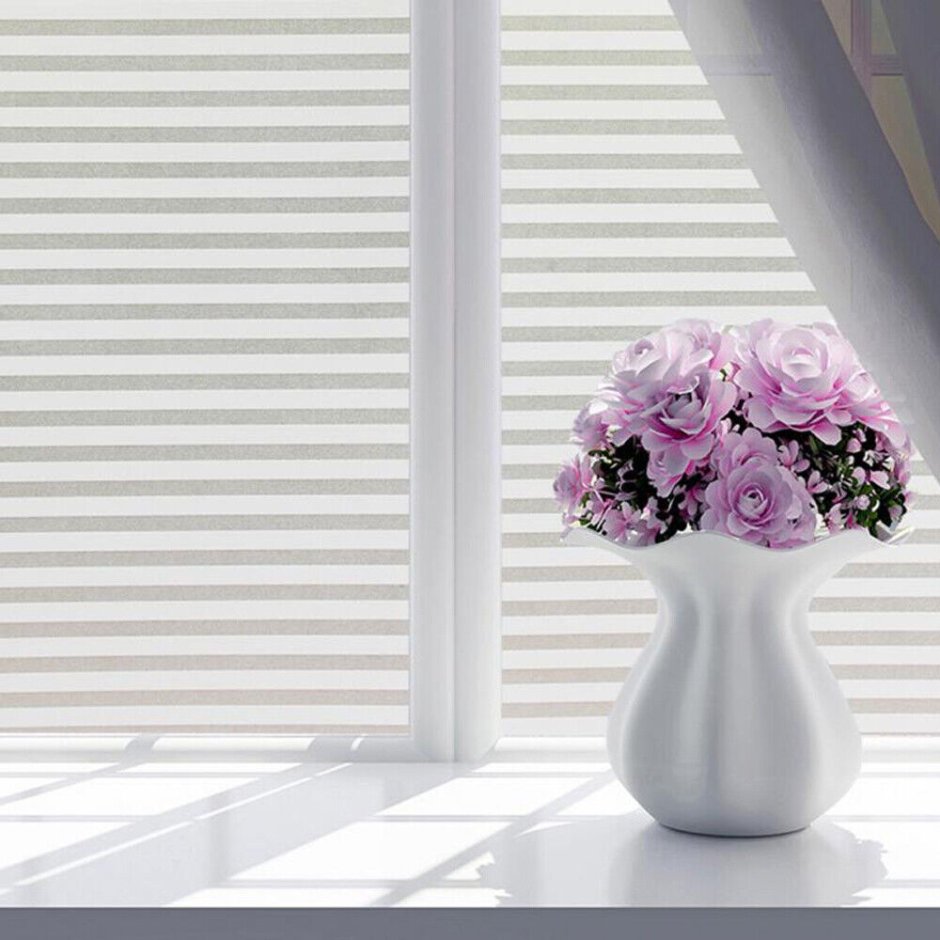 Плёнка на окна декоративная