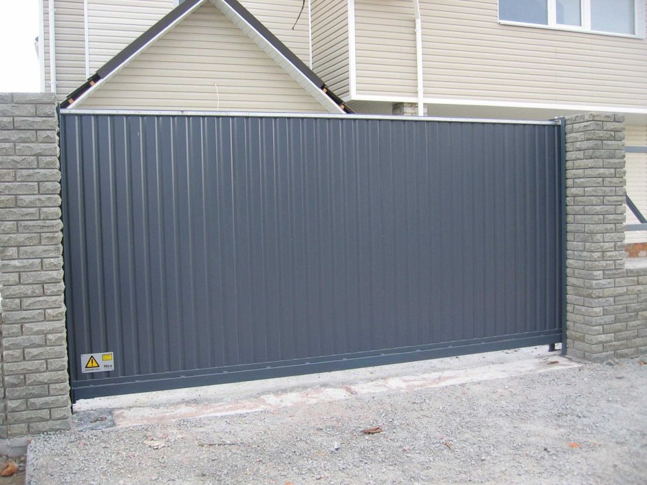 Откатные ворота ALUTECH