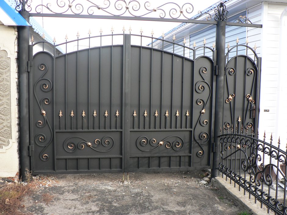 Ворота кованые распашные