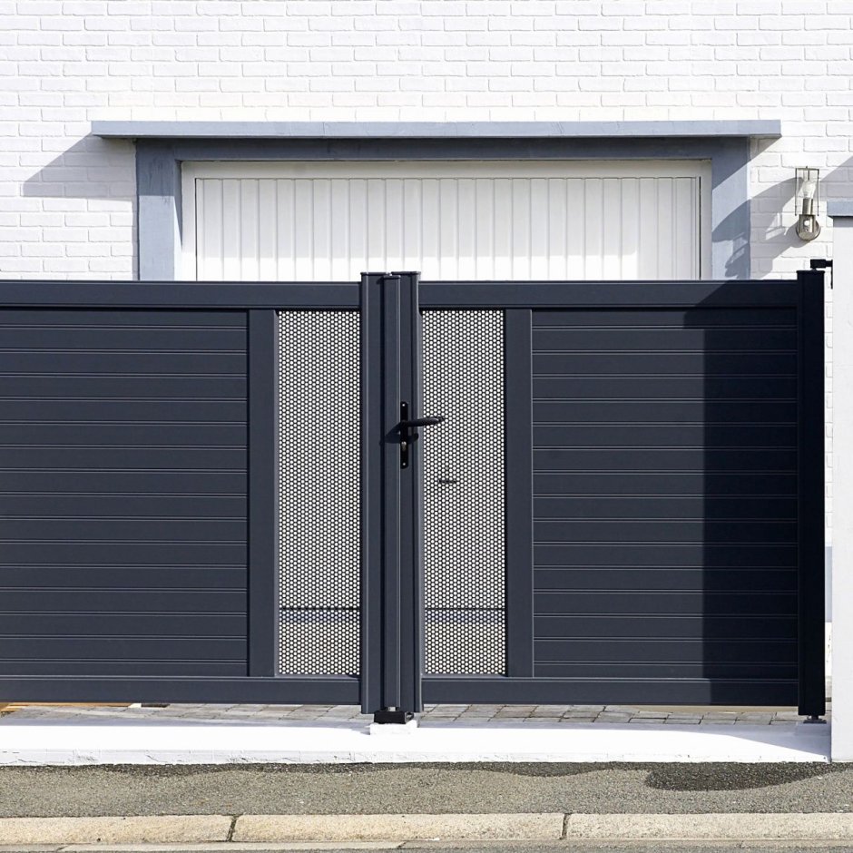 Серые ворота