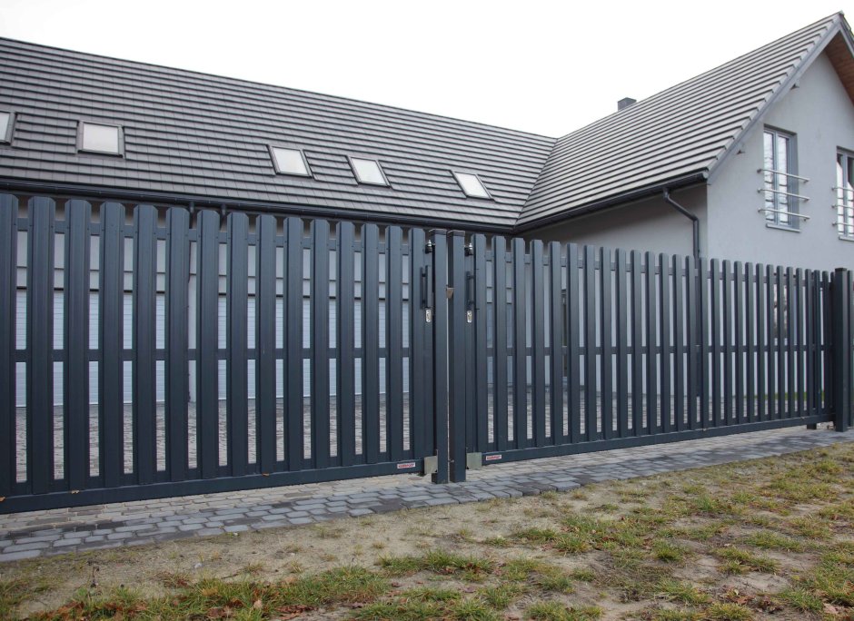 Штакетник рал 7024