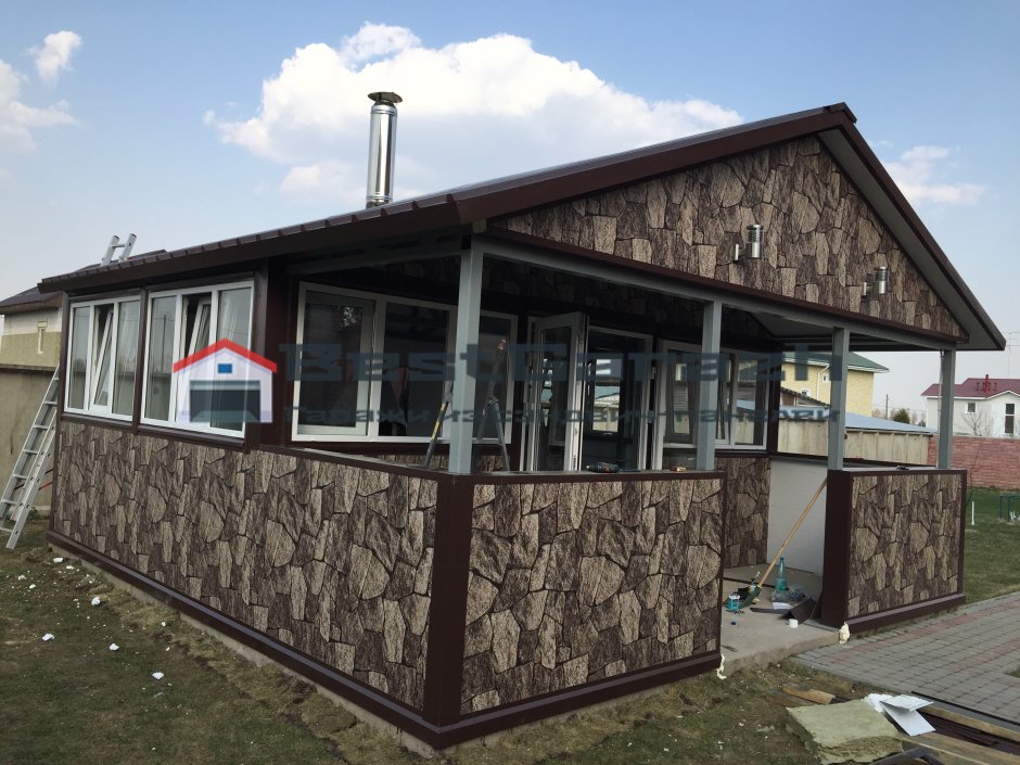 Беседка обшитая панелями