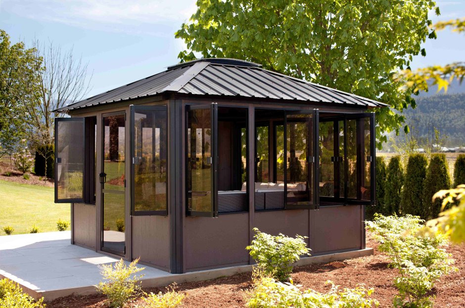 Застеккленнаая бпесспдбкка