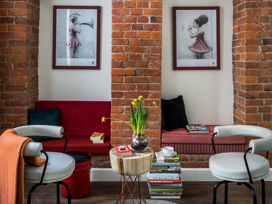 Стена красный кирпич лофт