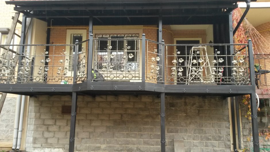 Приставной балкон