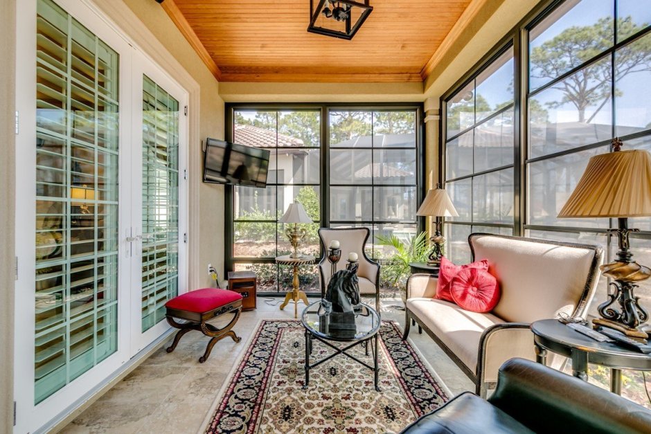 Интерьер маленькой веранды