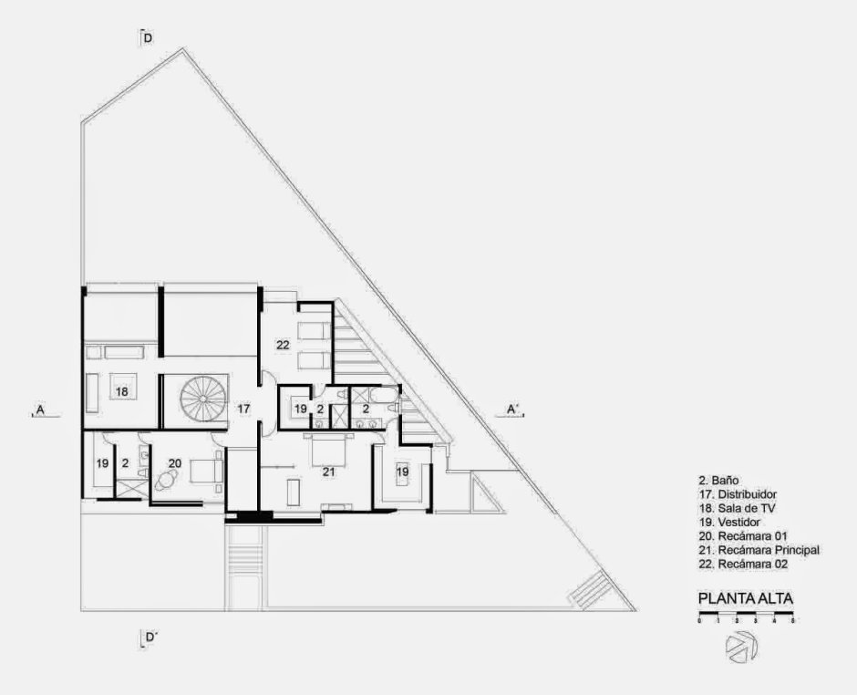 Дом на треугольном участке