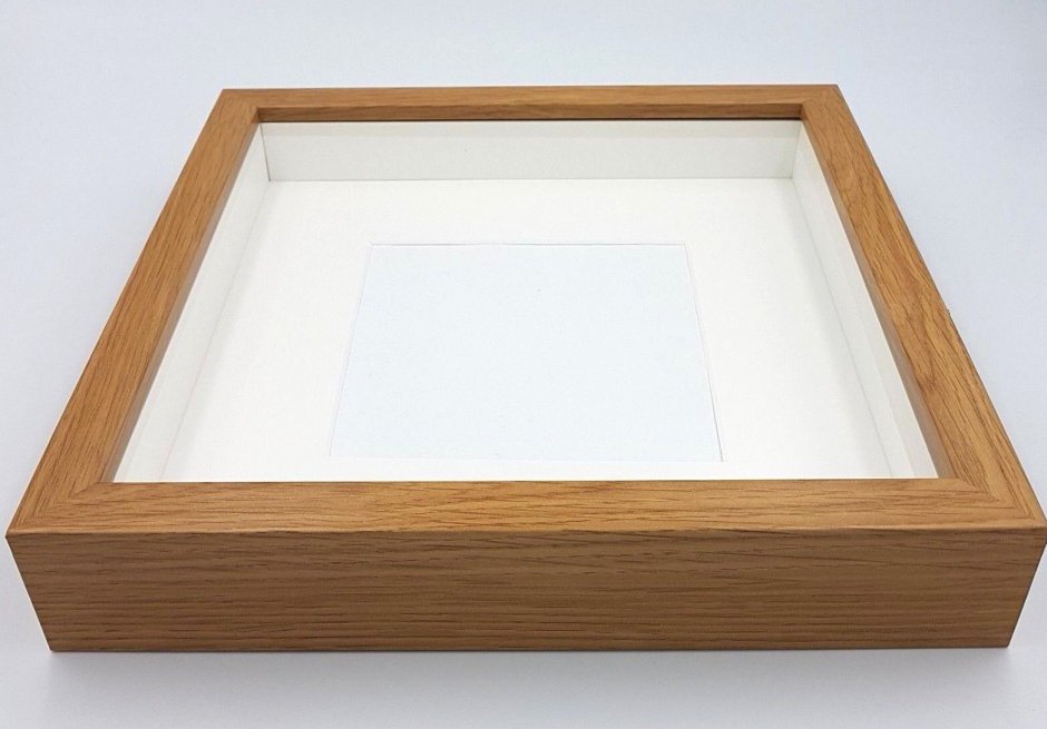 Глубокая рама со стеклом