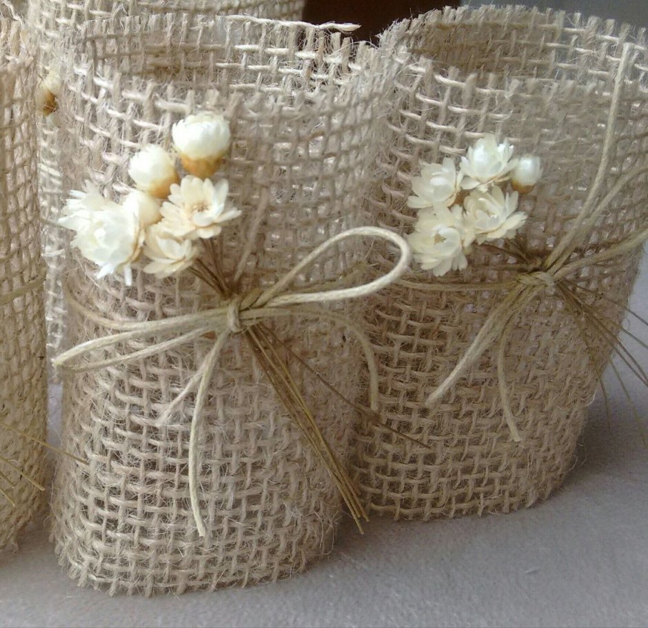 Корзина с мешковиной