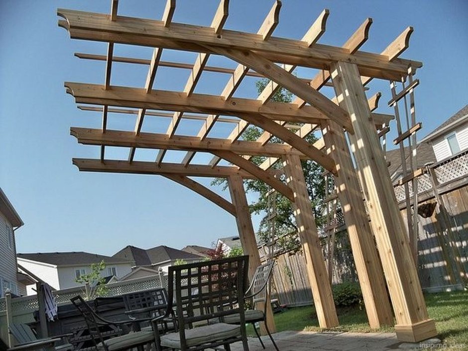 Пергола металлодеревянная