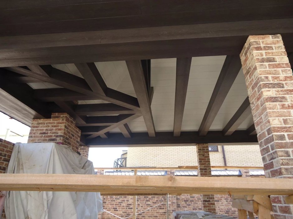 Подшивка кровли террасы