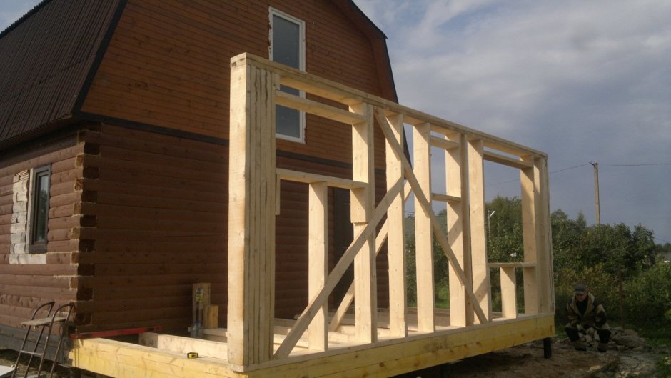 Каркасная пристройка к деревянному дому