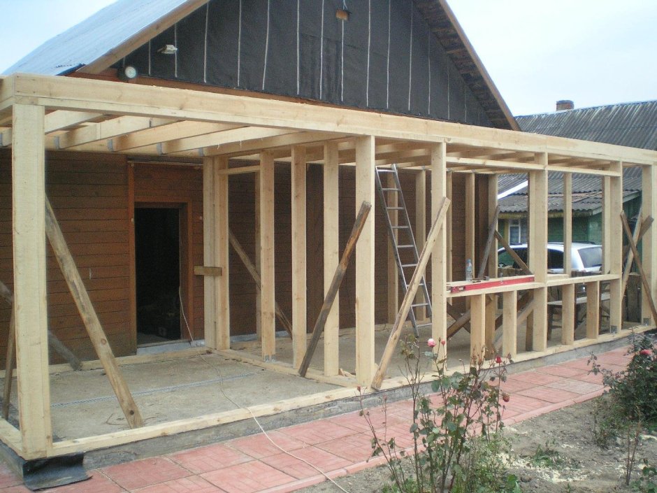 Пристройка к деревянному дому