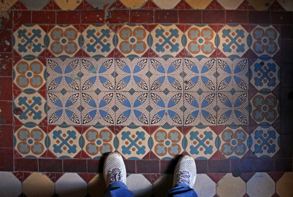 Старинная метлахская плитка