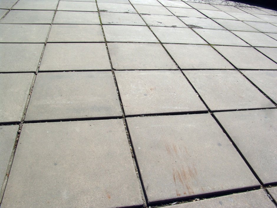 Плитка тротуарная 500х500х50 армированная