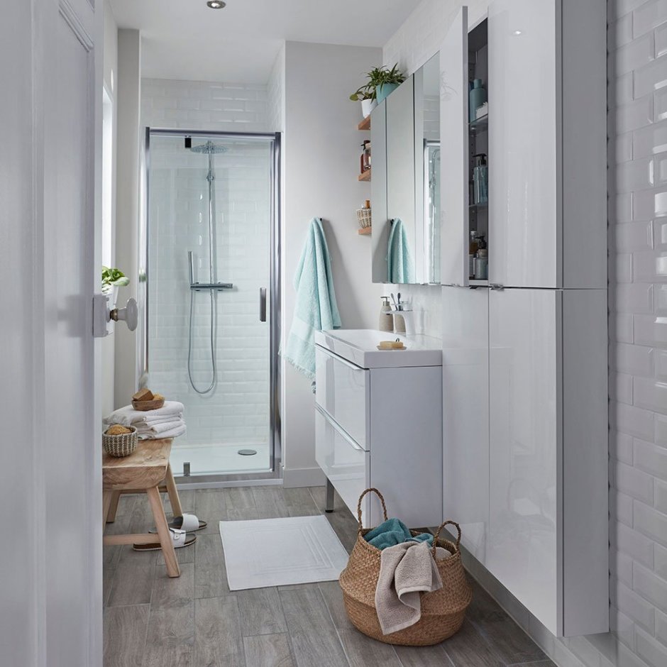 Спальня с душевой кабиной