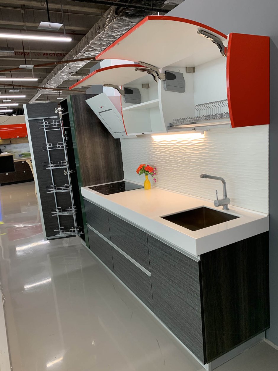 Кухонный гарнитур с экспозиции