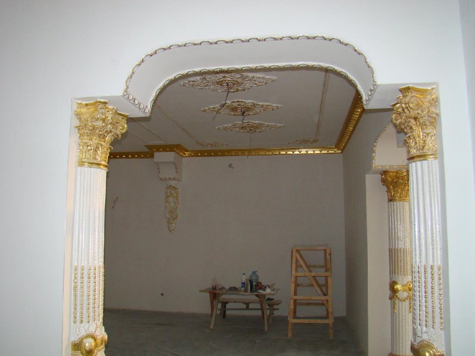 Гипсовые арки с колоннами