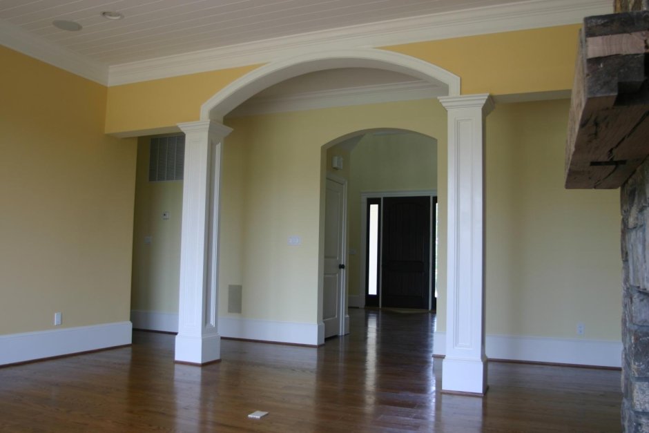 Арки из гипсокартона с колоннами