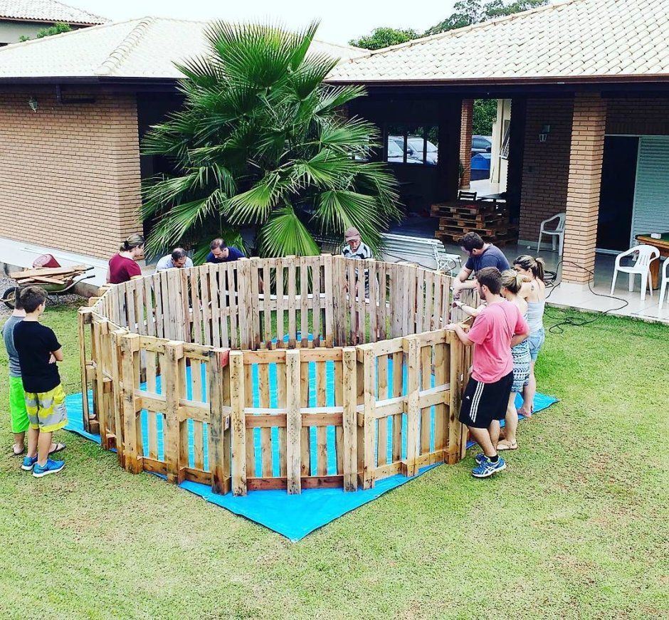 Бассейн из европоддонов